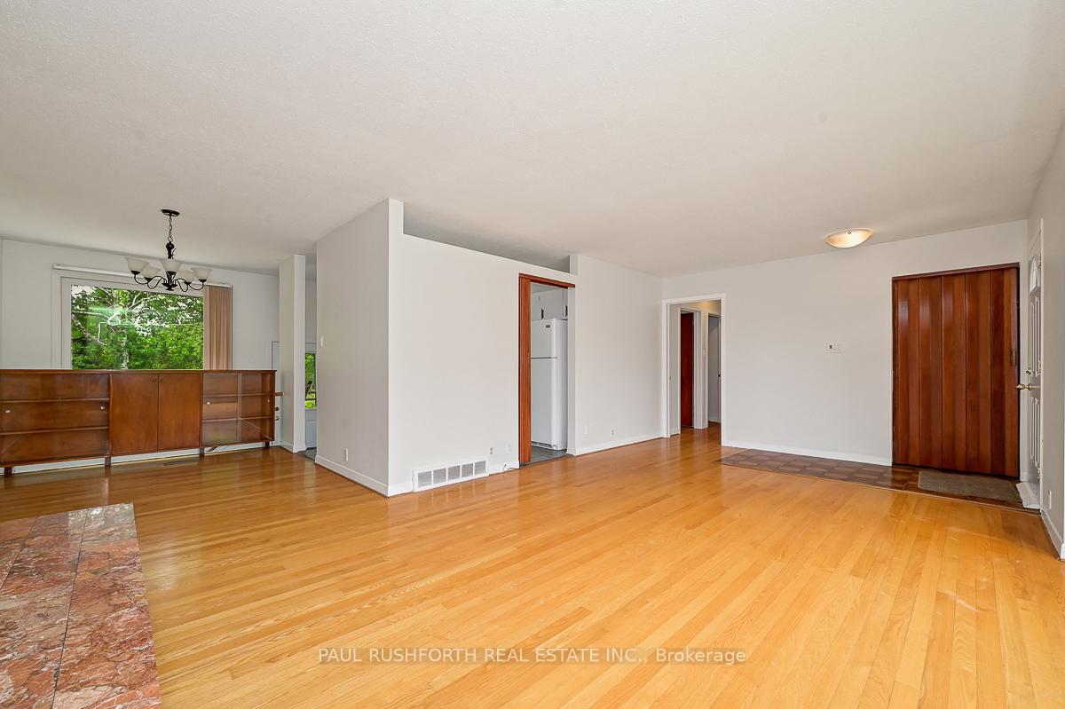 Photo 8 of 16 Solva Drive, Ottawa, Crystal Beach — HOMEH