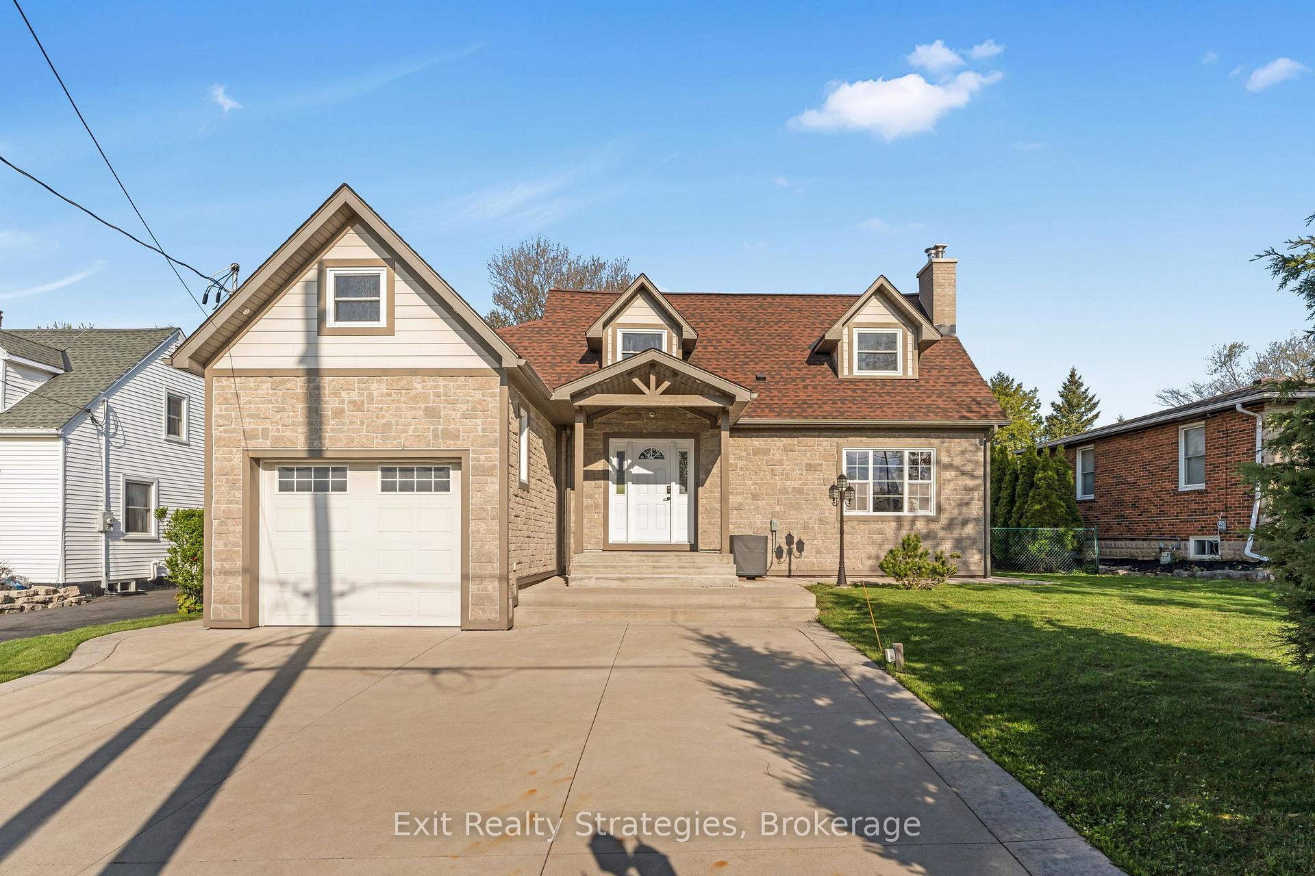 Photo 2 of 3324 Homestead Drive, Hamilton, Mount Hope — HOMEH