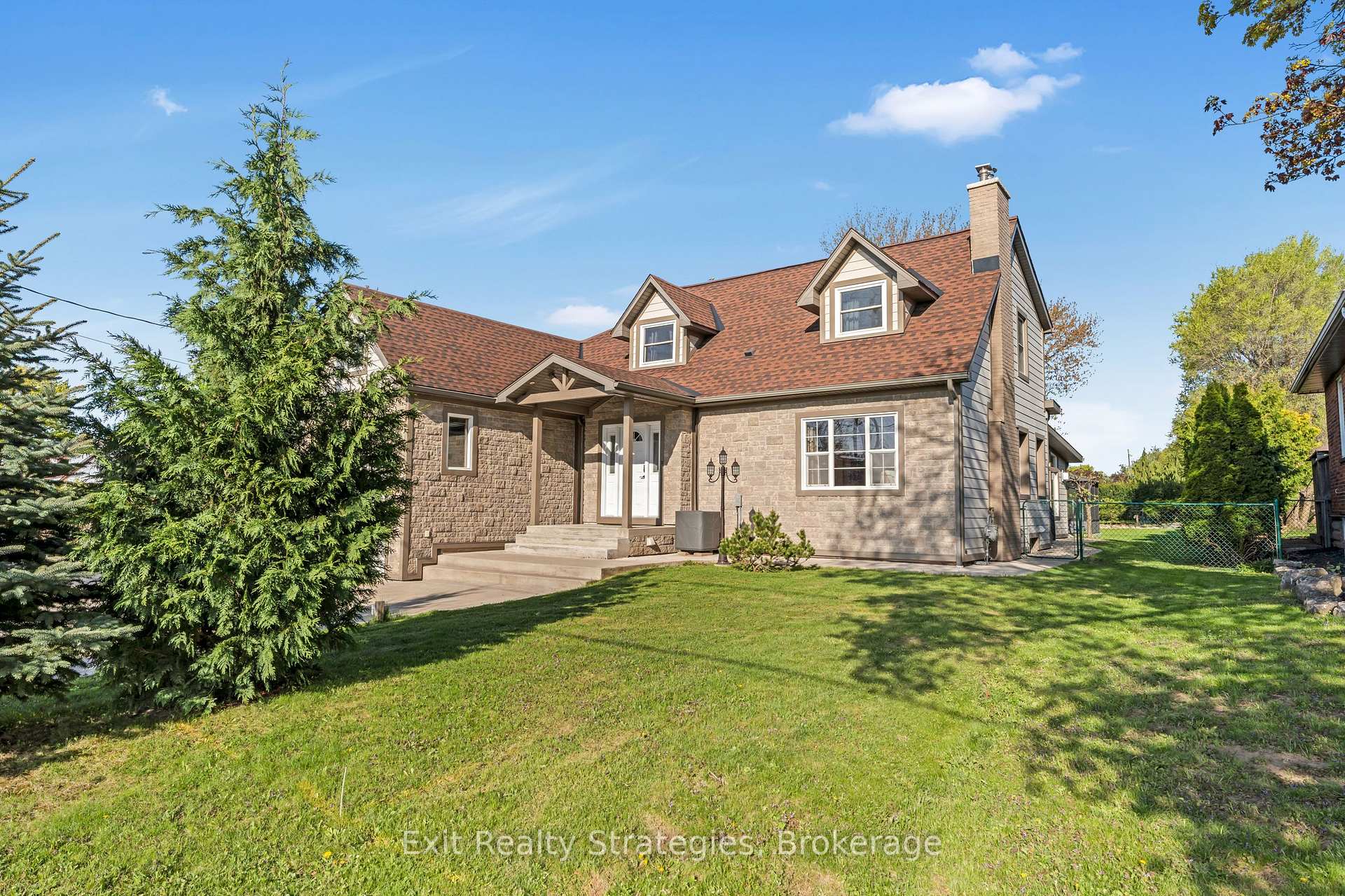 Photo 3 of 3324 Homestead Drive, Hamilton, Mount Hope — HOMEH