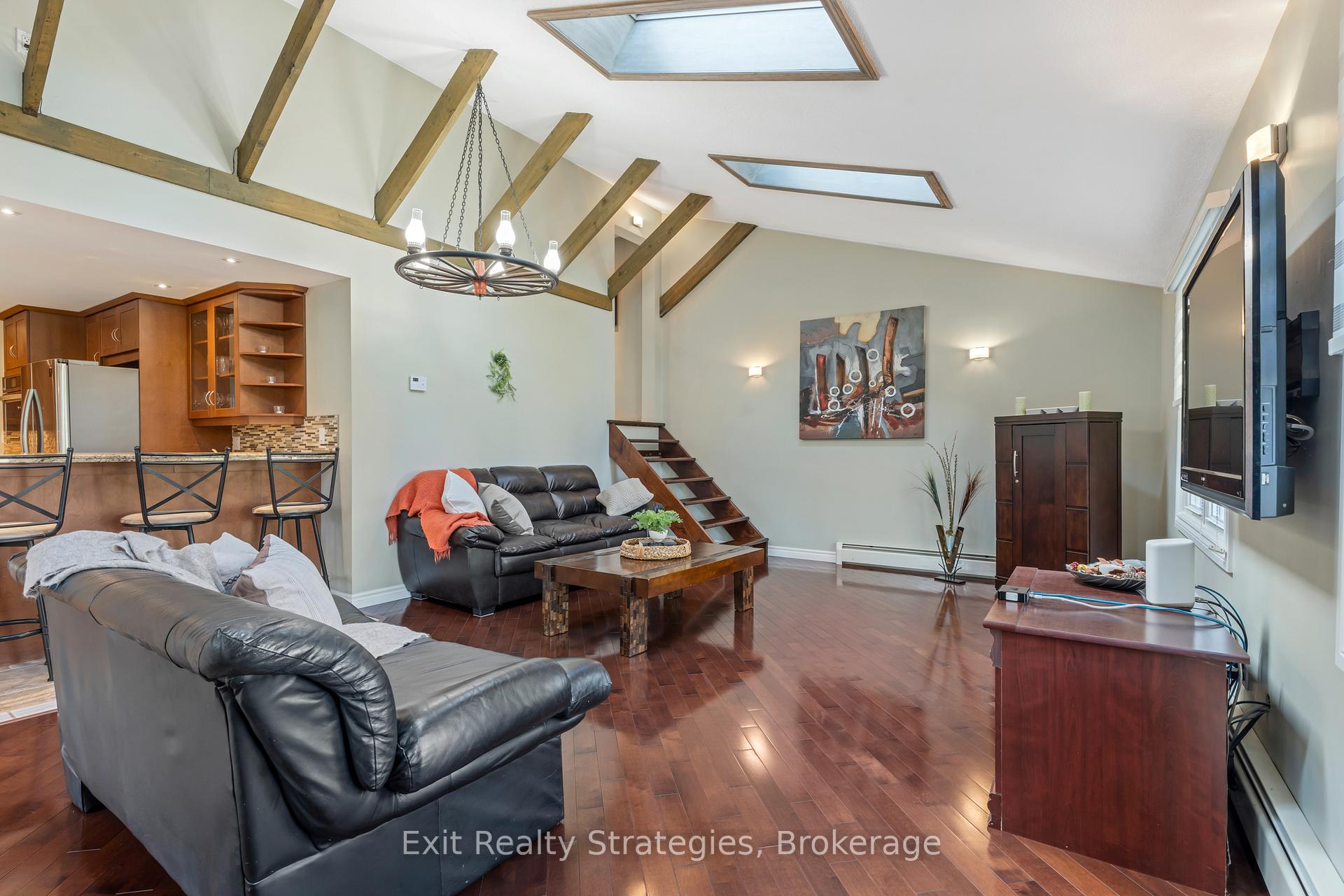Photo 14 of 3324 Homestead Drive, Hamilton, Mount Hope — HOMEH