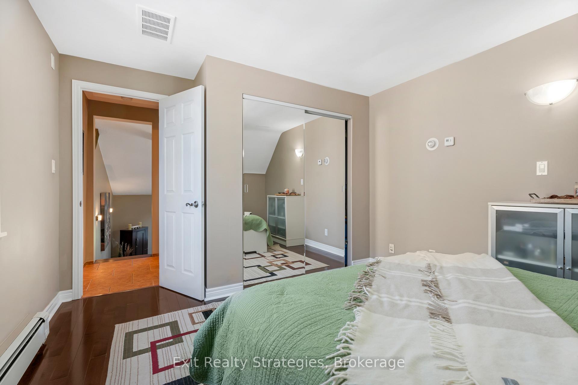 Photo 19 of 3324 Homestead Drive, Hamilton, Mount Hope — HOMEH