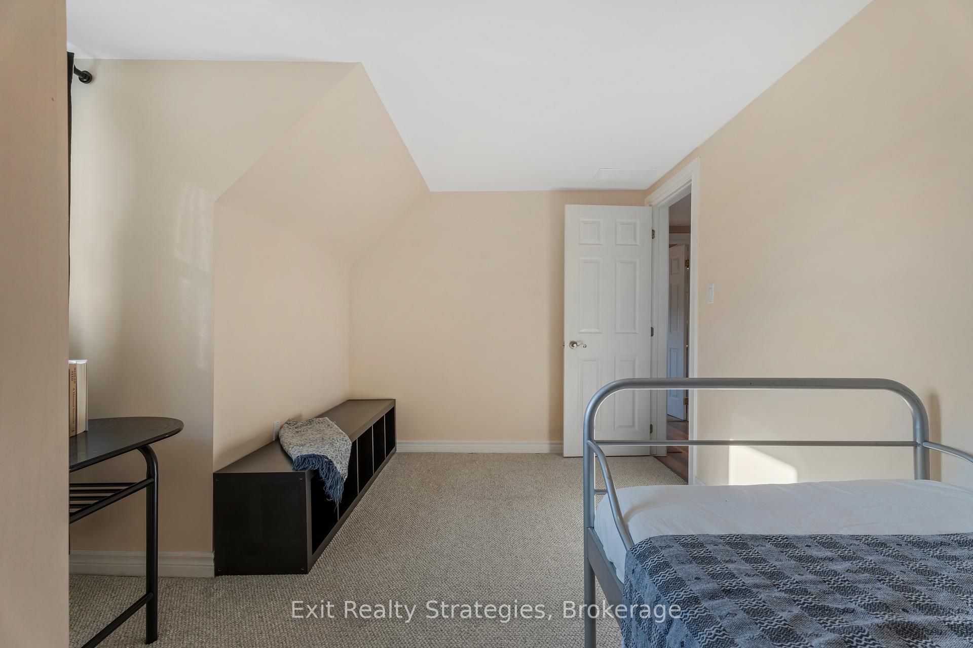 Photo 28 of 3324 Homestead Drive, Hamilton, Mount Hope — HOMEH