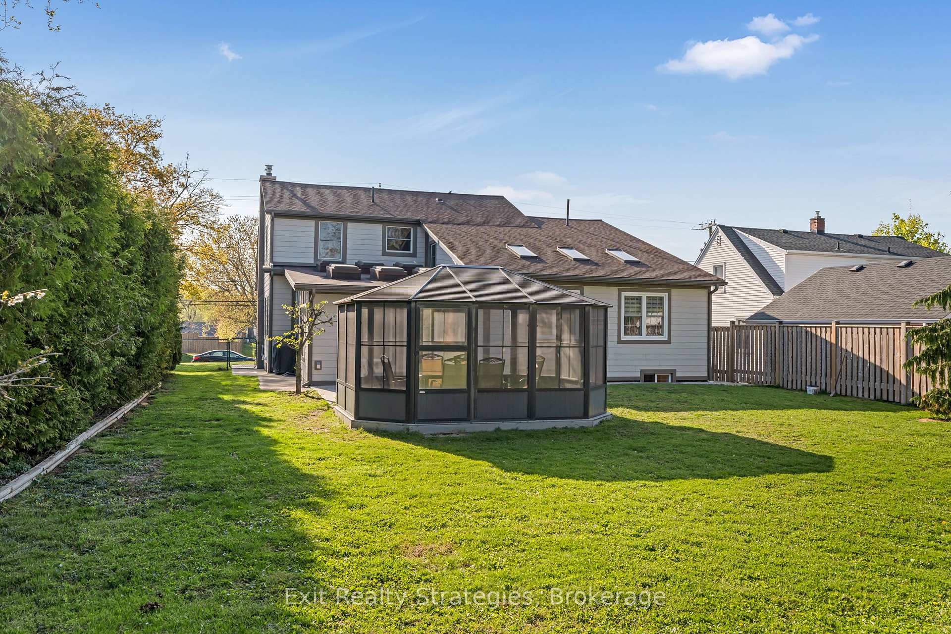 Photo 43 of 3324 Homestead Drive, Hamilton, Mount Hope — HOMEH