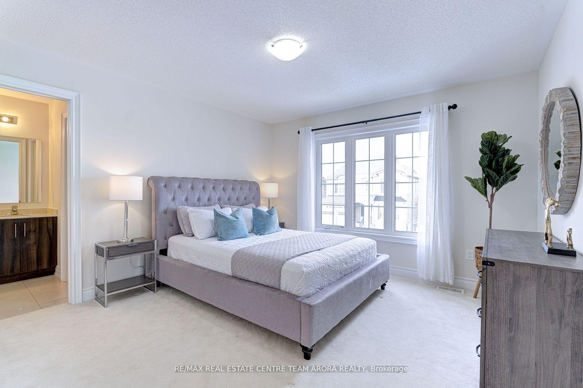 Photo 29 of 29 Ladbrook Crescent, Brampton, Credit Valley — HOMEH