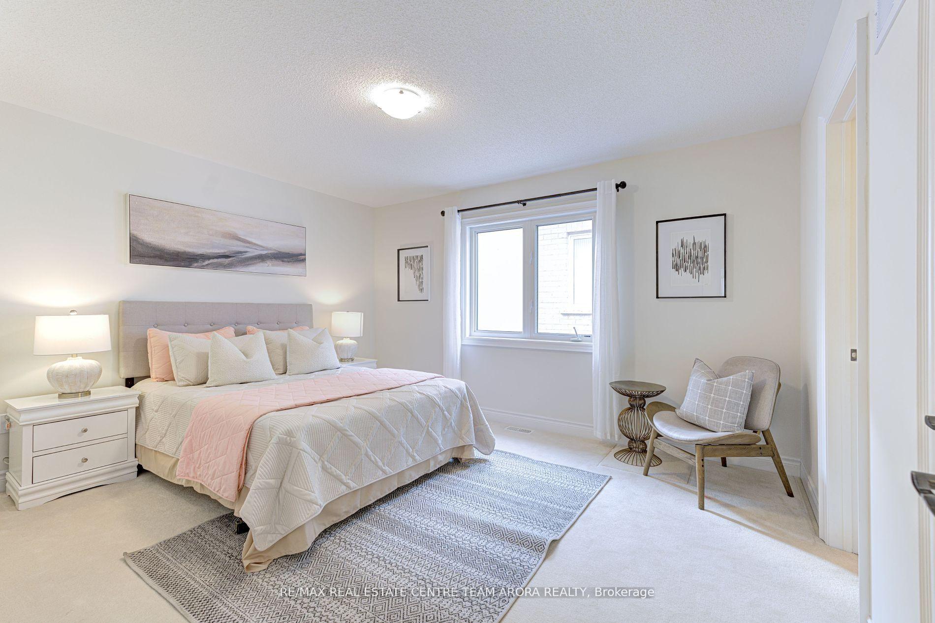 Photo 34 of 29 Ladbrook Crescent, Brampton, Credit Valley — HOMEH