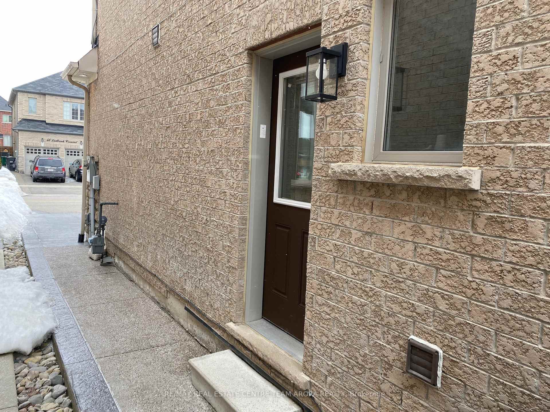 Photo 35 of 29 Ladbrook Crescent, Brampton, Credit Valley — HOMEH