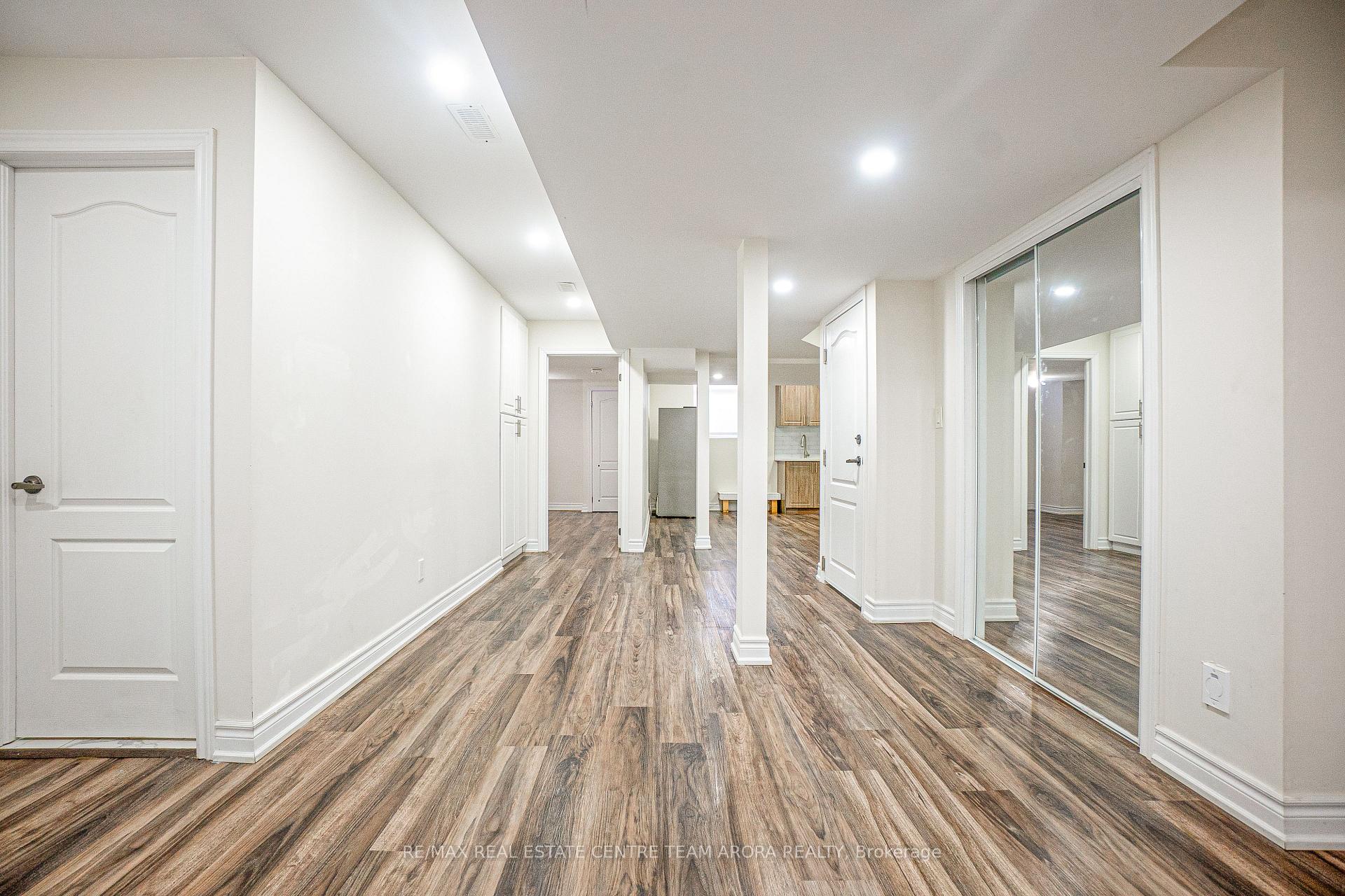 Photo 39 of 29 Ladbrook Crescent, Brampton, Credit Valley — HOMEH