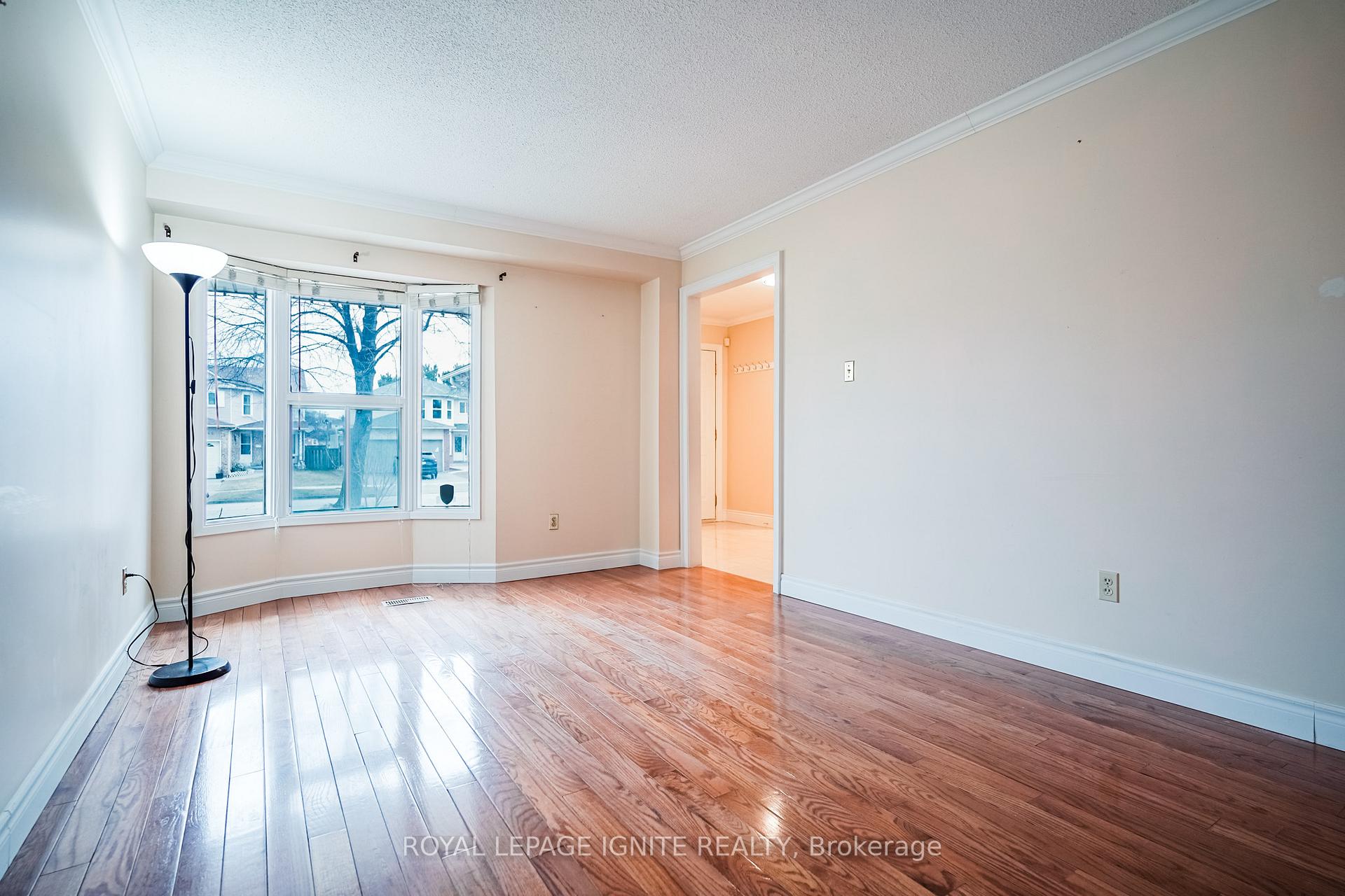 Photo 17 of Unit Main, 265 Wright Crescent, Ajax, Central — HOMEH
