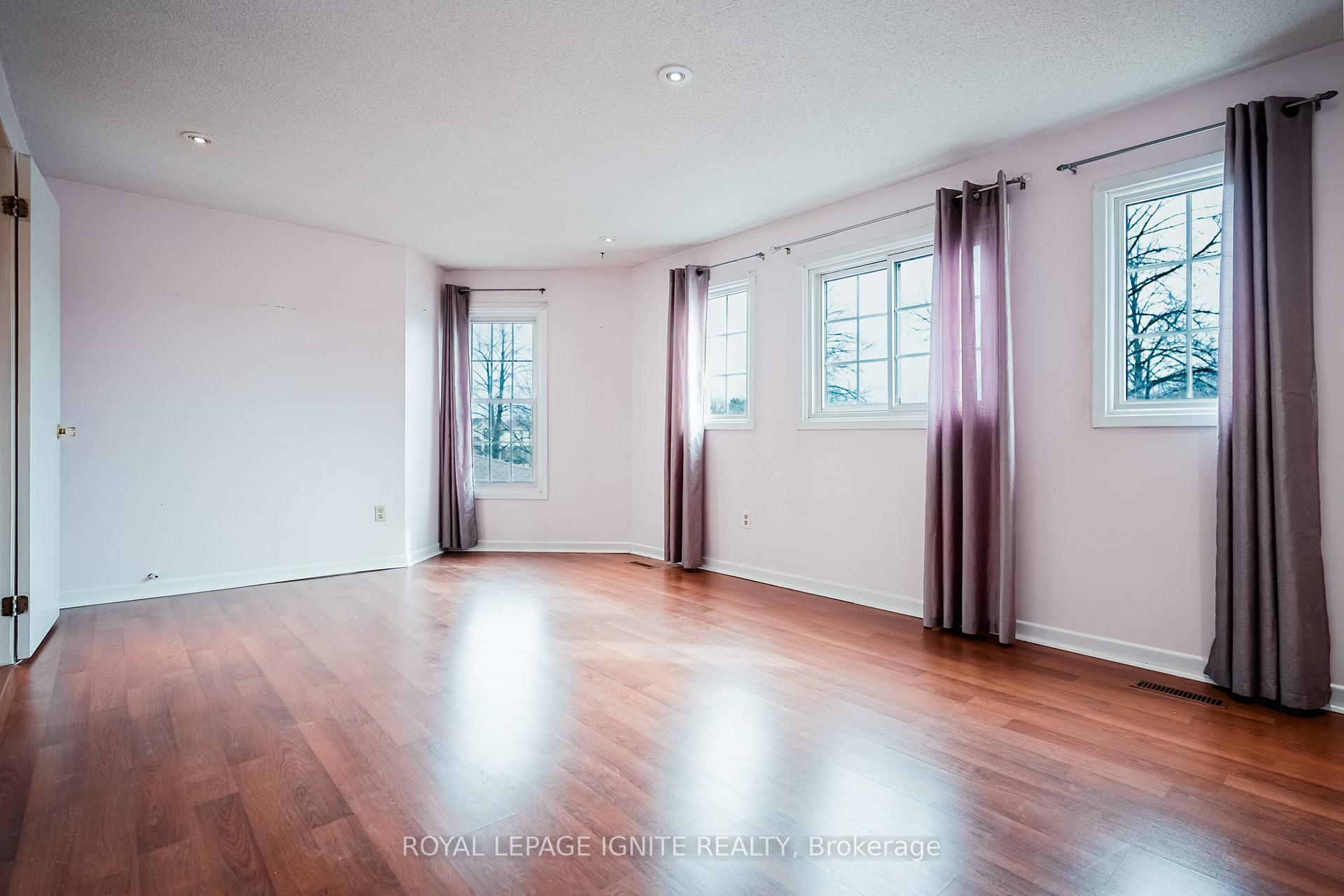 Photo 20 of Unit Main, 265 Wright Crescent, Ajax, Central — HOMEH