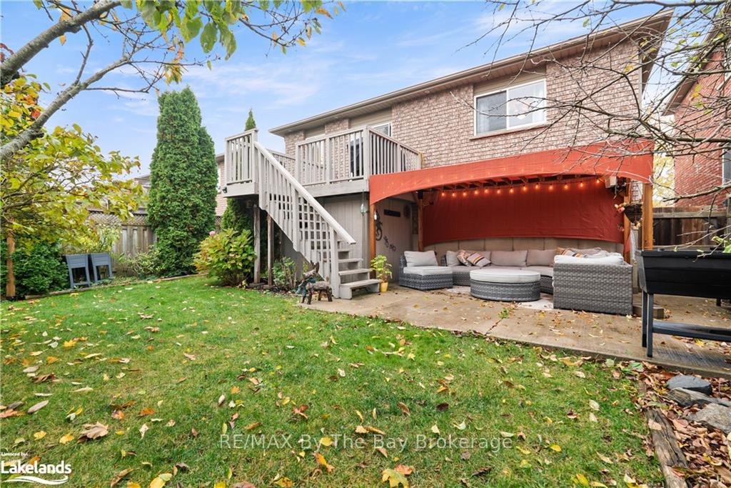 Photo 39 of 47 Butternut Drive, Barrie, Holly — HOMEH