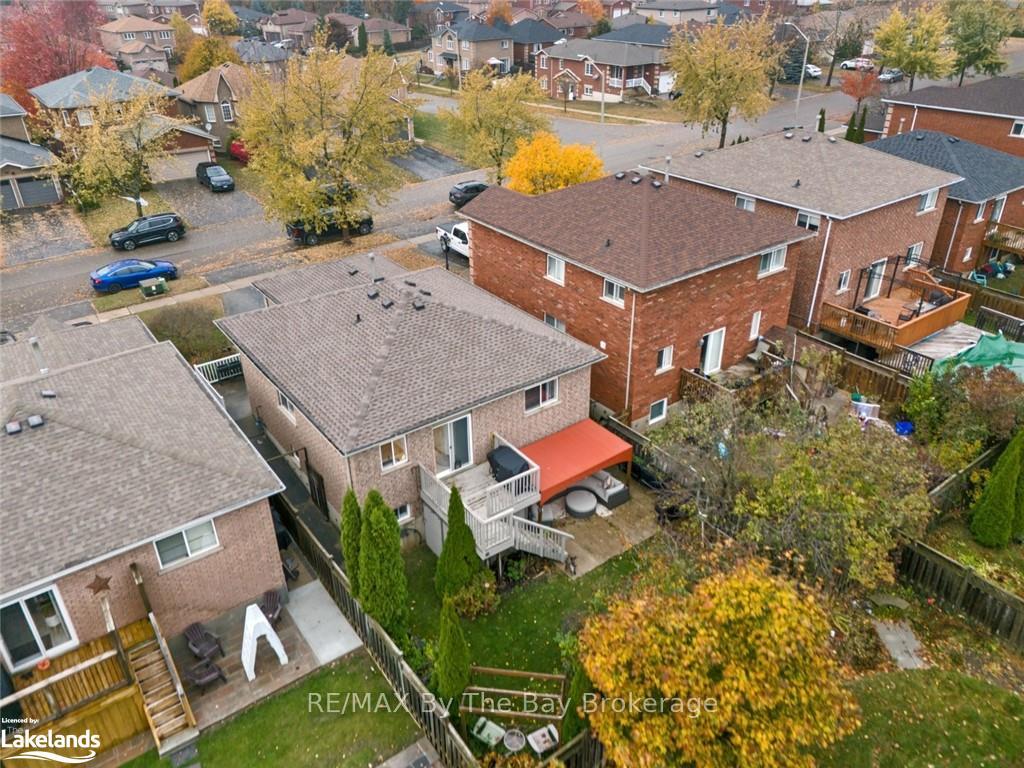 Photo 42 of 47 Butternut Drive, Barrie, Holly — HOMEH
