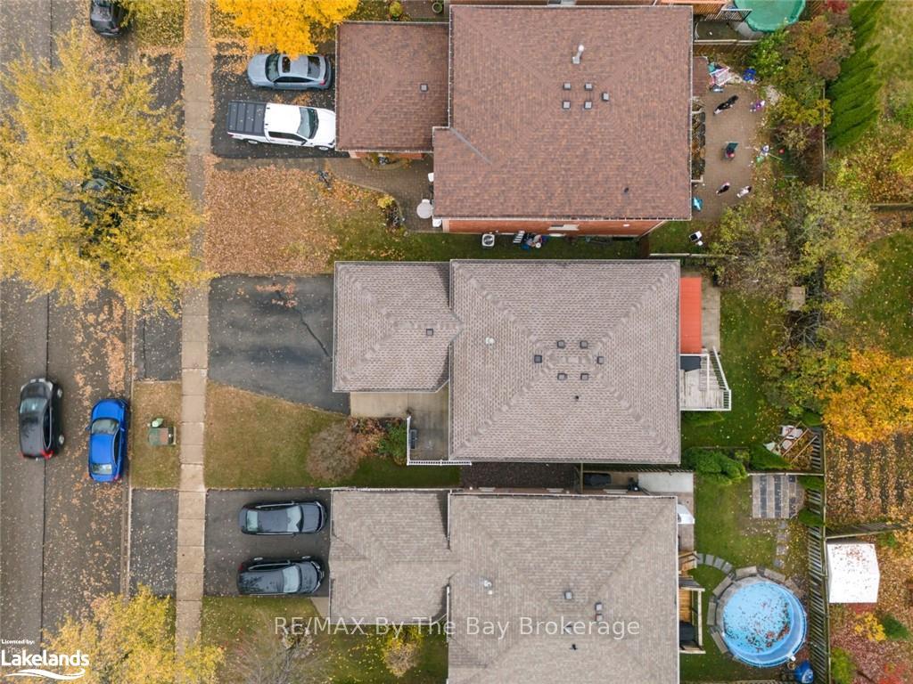 Photo 44 of 47 Butternut Drive, Barrie, Holly — HOMEH