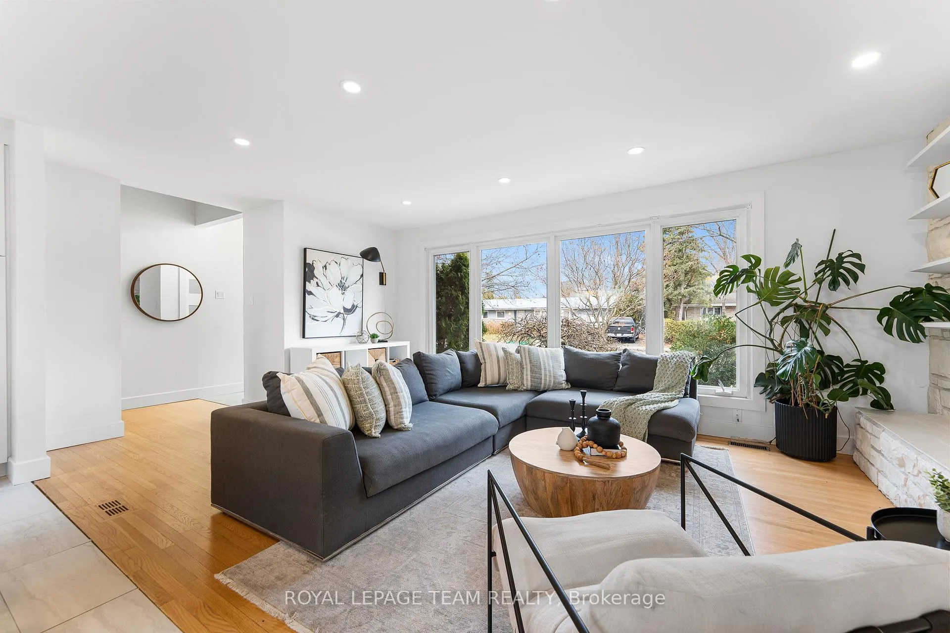 Photo 6 of 62 Crystal Beach Drive, Ottawa, Crystal Beach — HOMEH