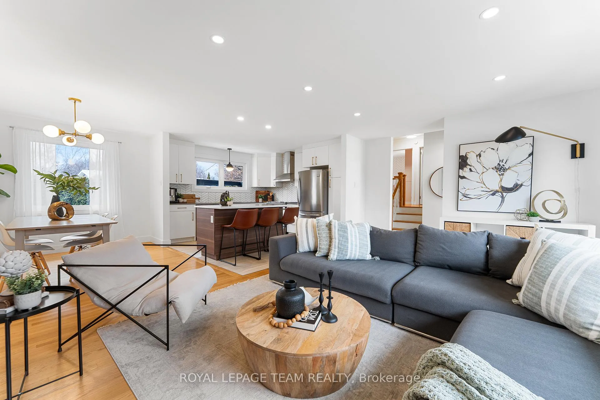 Photo 7 of 62 Crystal Beach Drive, Ottawa, Crystal Beach — HOMEH