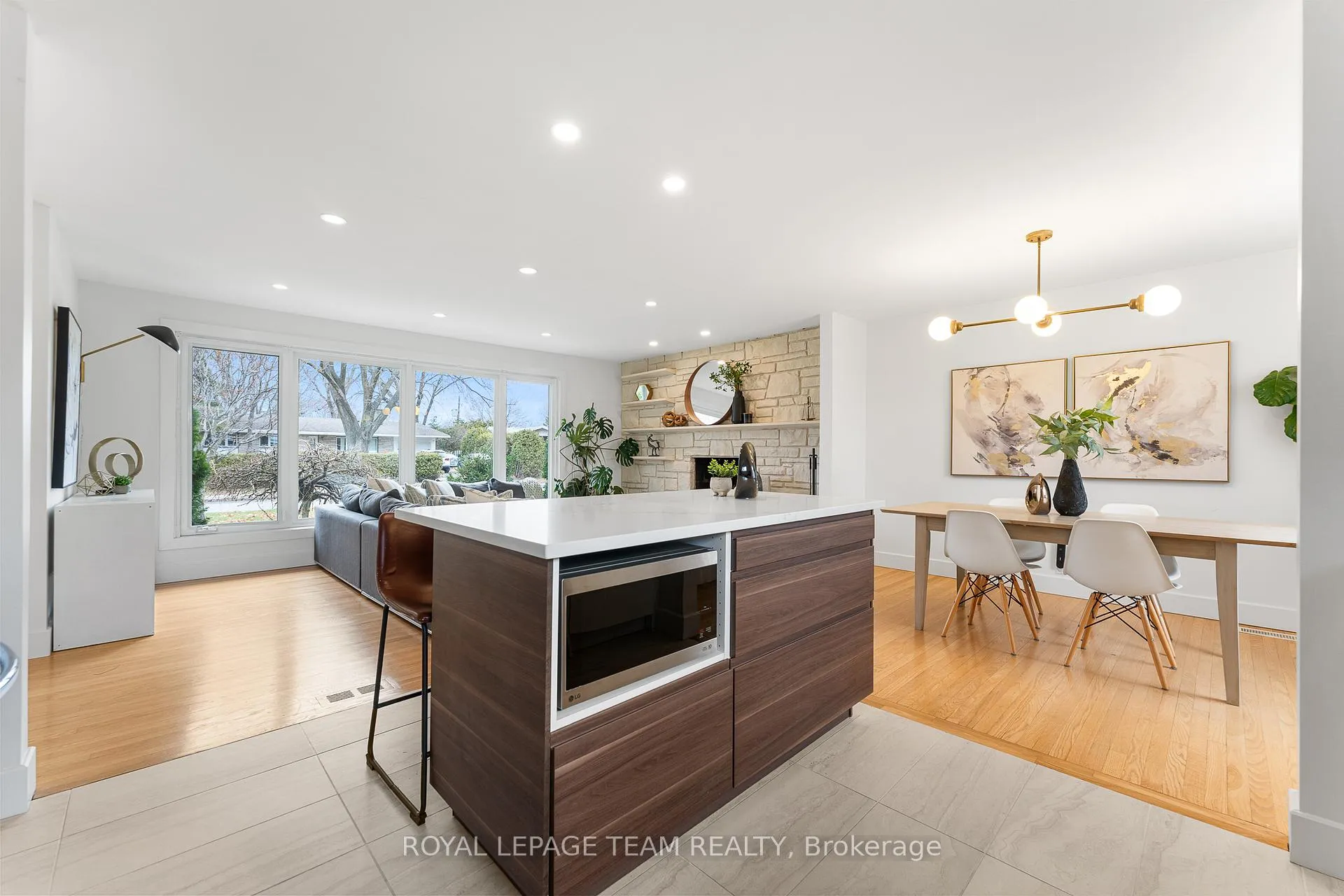 Photo 17 of 62 Crystal Beach Drive, Ottawa, Crystal Beach — HOMEH