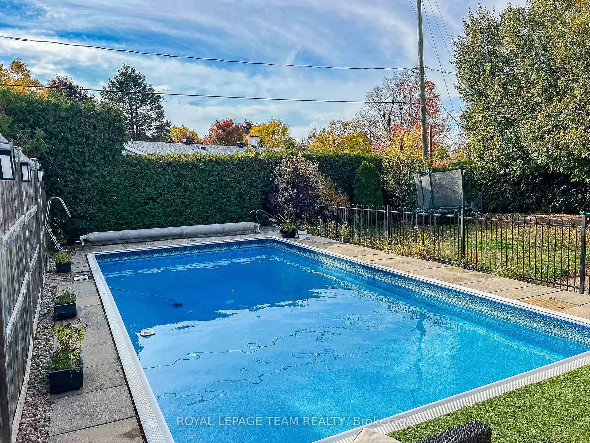 Photo 40 of 62 Crystal Beach Drive, Ottawa, Crystal Beach — HOMEH