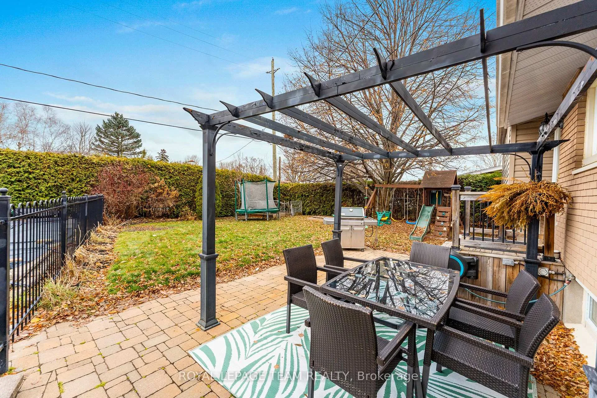 Photo 42 of 62 Crystal Beach Drive, Ottawa, Crystal Beach — HOMEH