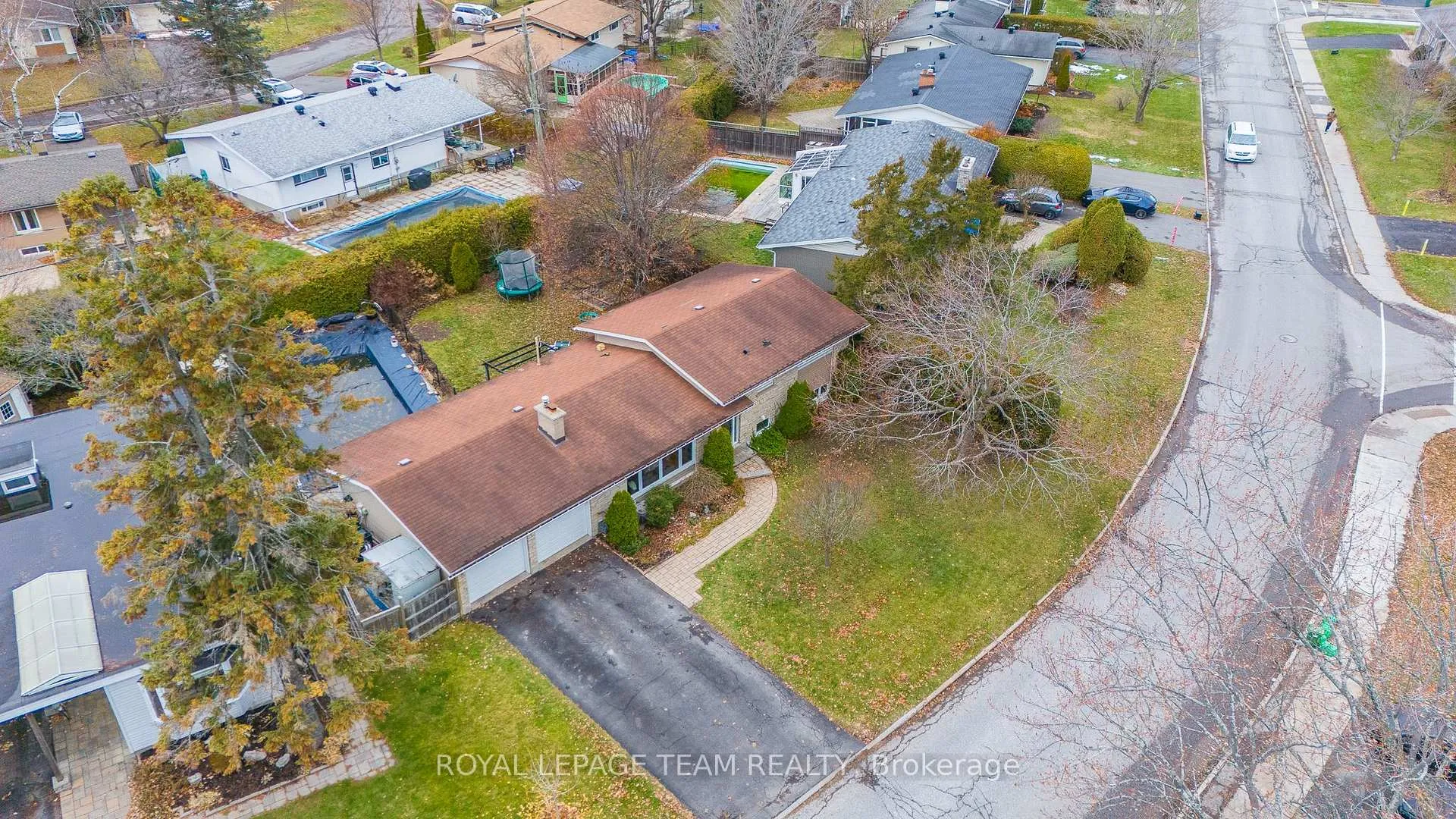 Photo 45 of 62 Crystal Beach Drive, Ottawa, Crystal Beach — HOMEH