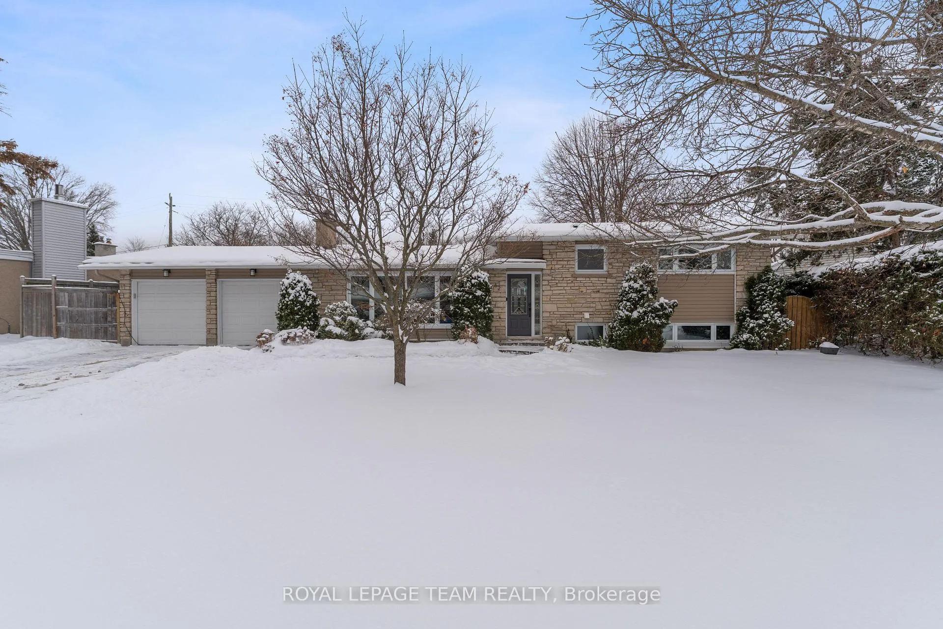 Photo 1 of 62 Crystal Beach Drive, Ottawa, Crystal Beach — HOMEH