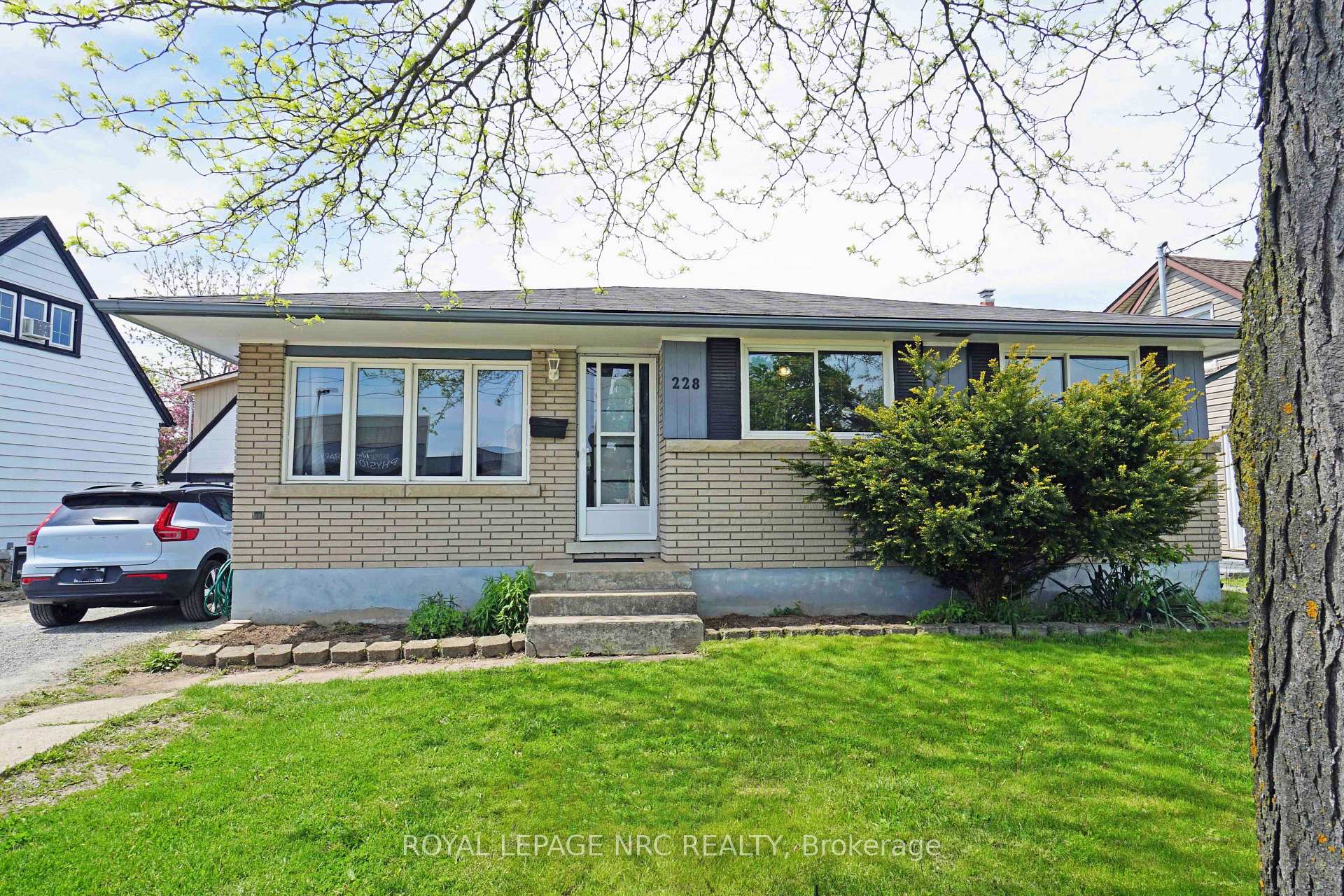 Front of 228 Pelham Road