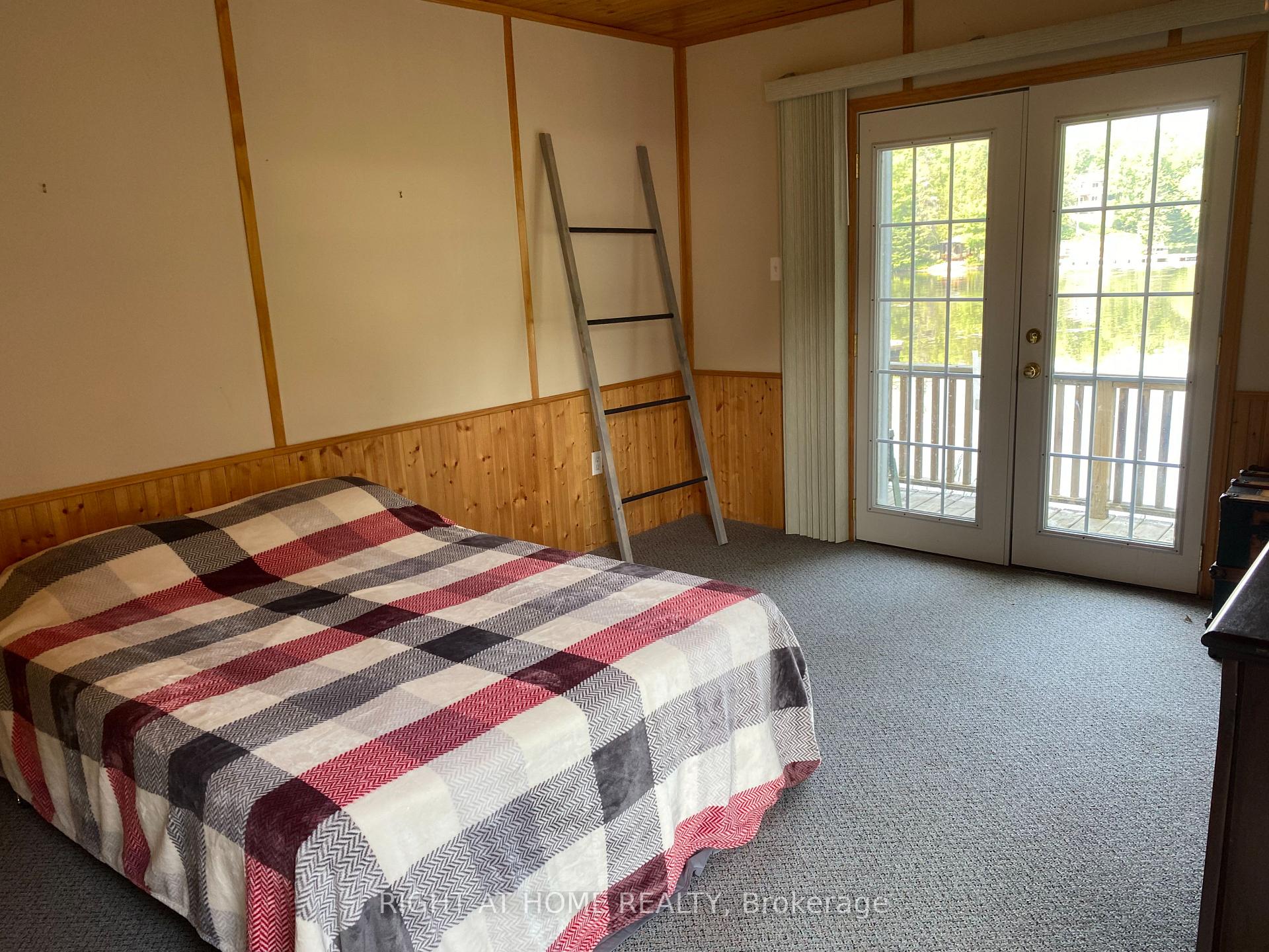 Photo 13 of 104 Lakeside Drive, McKellar — HOMEH