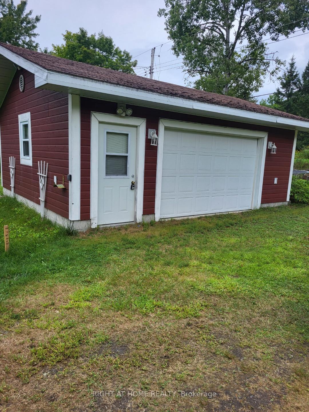 Photo 21 of 104 Lakeside Drive, McKellar — HOMEH