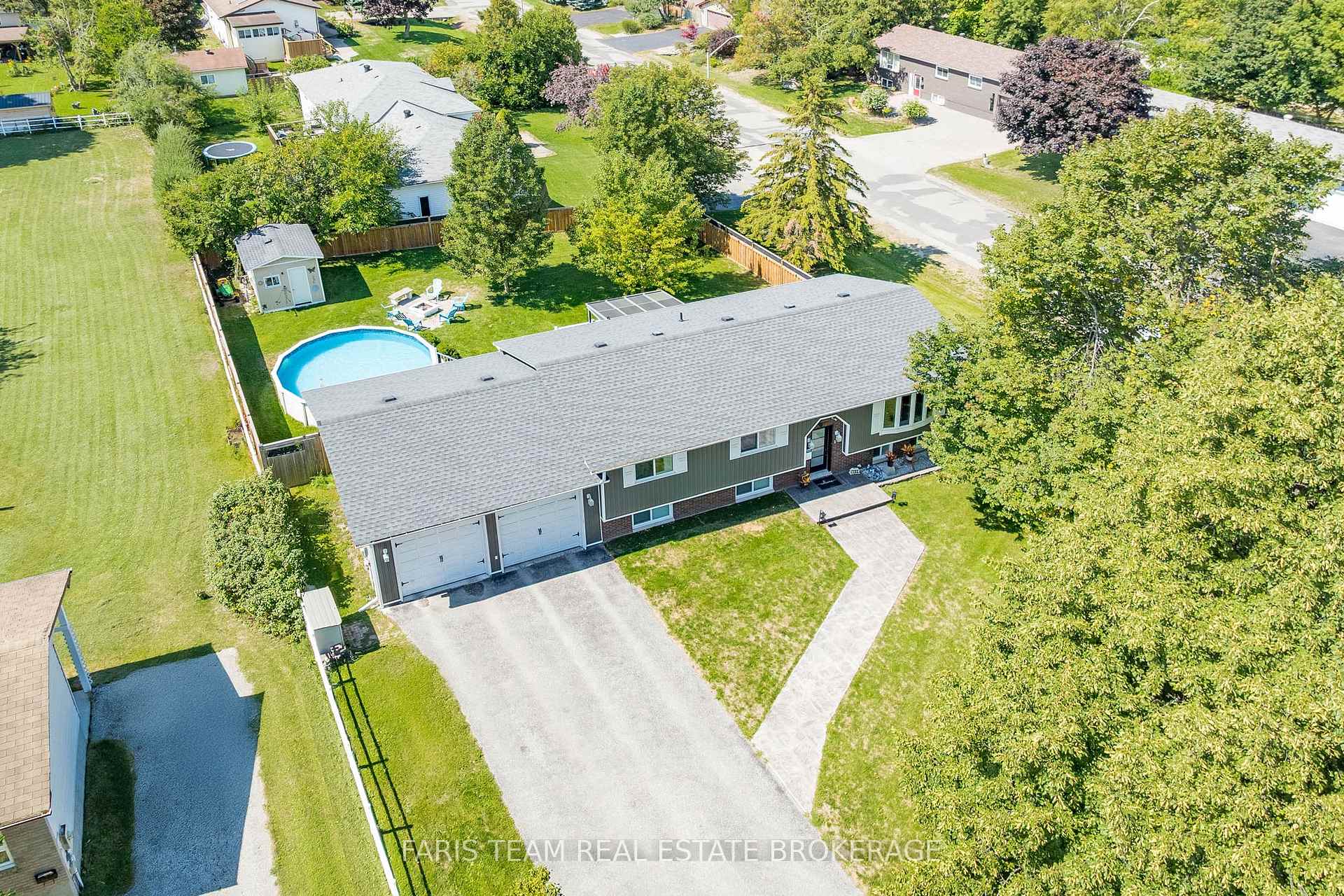 Photo 2 of 132 Patterson Road, Barrie, Ardagh — HOMEH