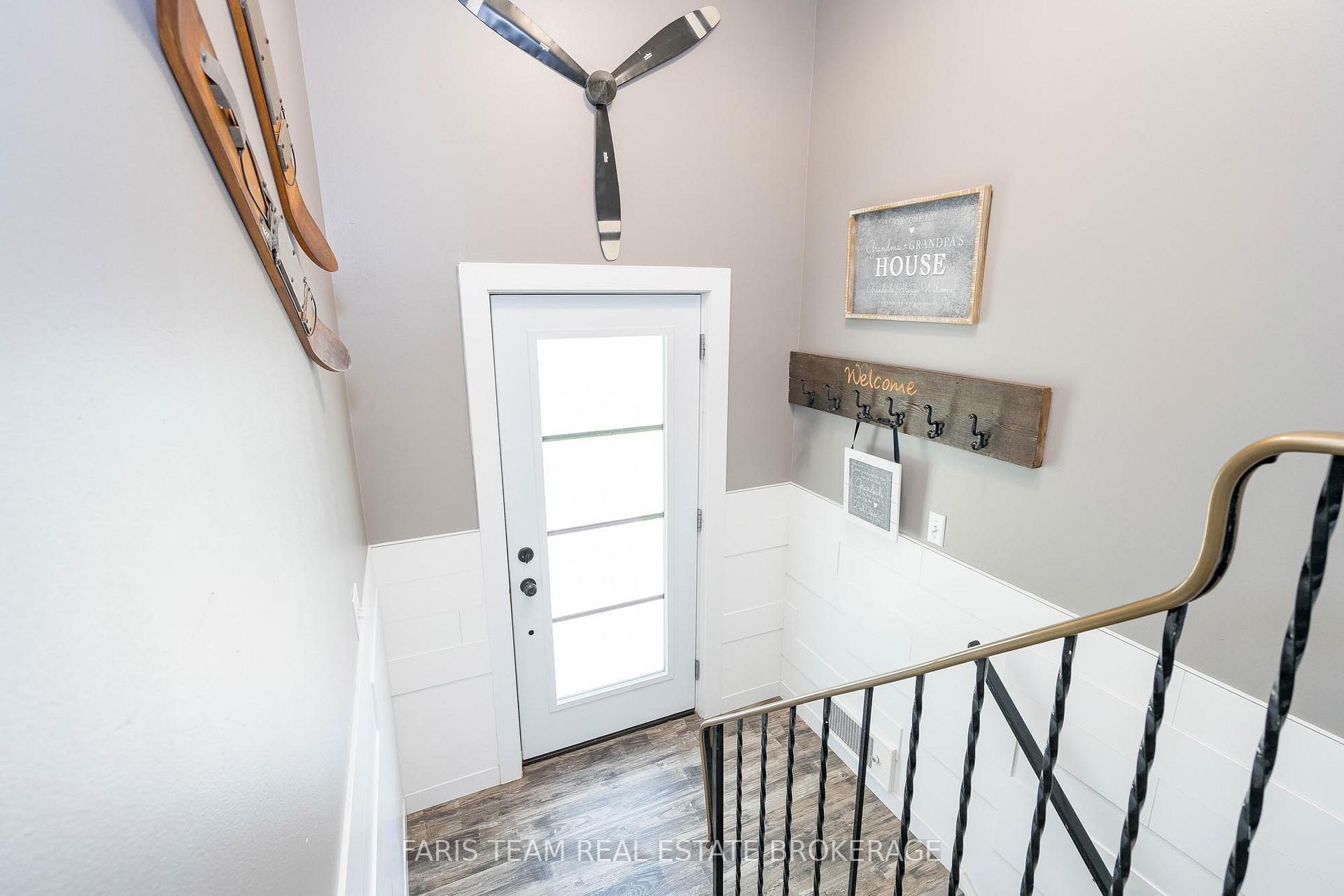 Photo 3 of 132 Patterson Road, Barrie, Ardagh — HOMEH