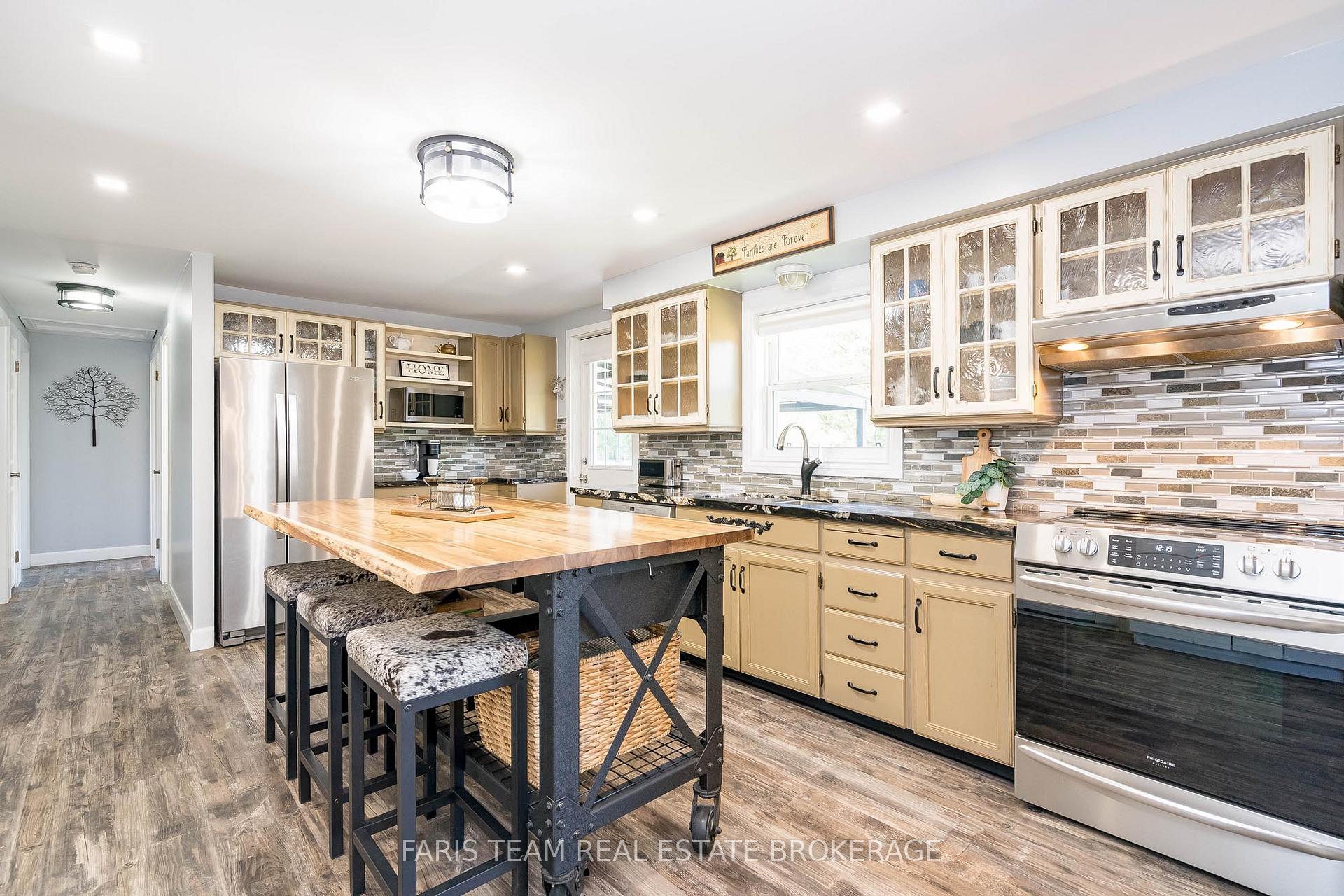 Photo 21 of 132 Patterson Road, Barrie, Ardagh — HOMEH