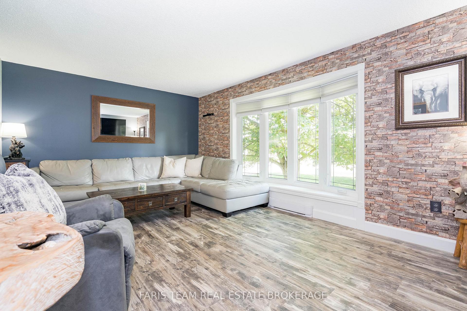 Photo 13 of 132 Patterson Road, Barrie, Ardagh — HOMEH