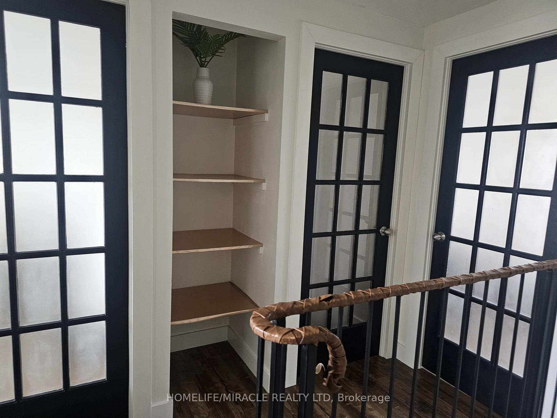 Photo 5 of 25 Arran Drive, St. Catharines, Lakeport — HOMEH