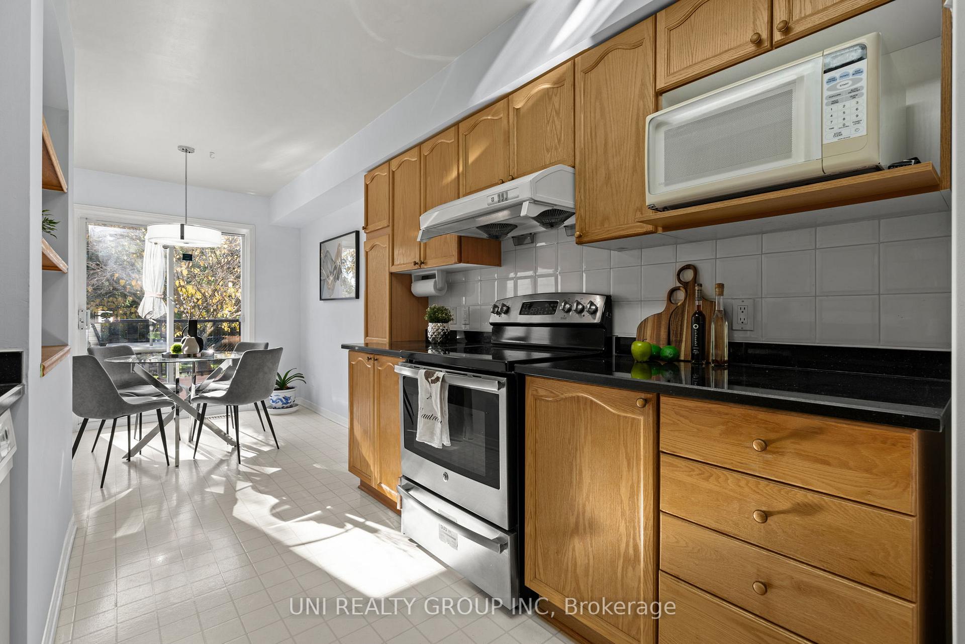 Photo 13 of 1720 Jobin Crescent, Ottawa, Carson Grove — HOMEH