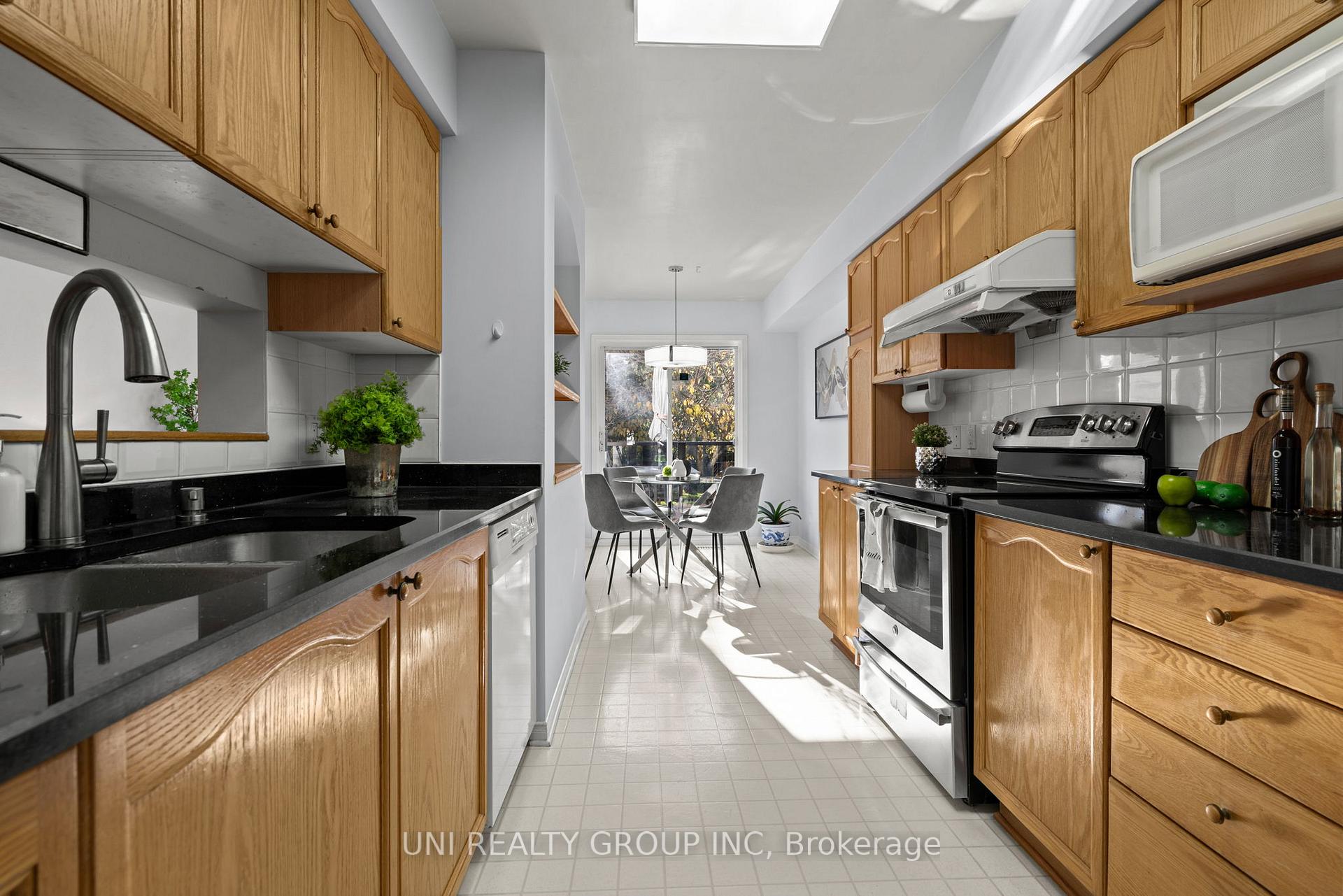 Photo 22 of 1720 Jobin Crescent, Ottawa, Carson Grove — HOMEH