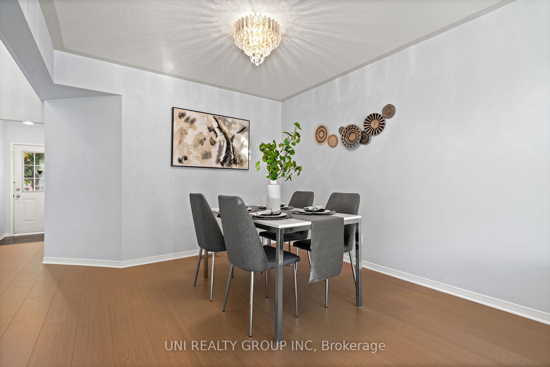 Photo 16 of 1720 Jobin Crescent, Ottawa, Carson Grove — HOMEH