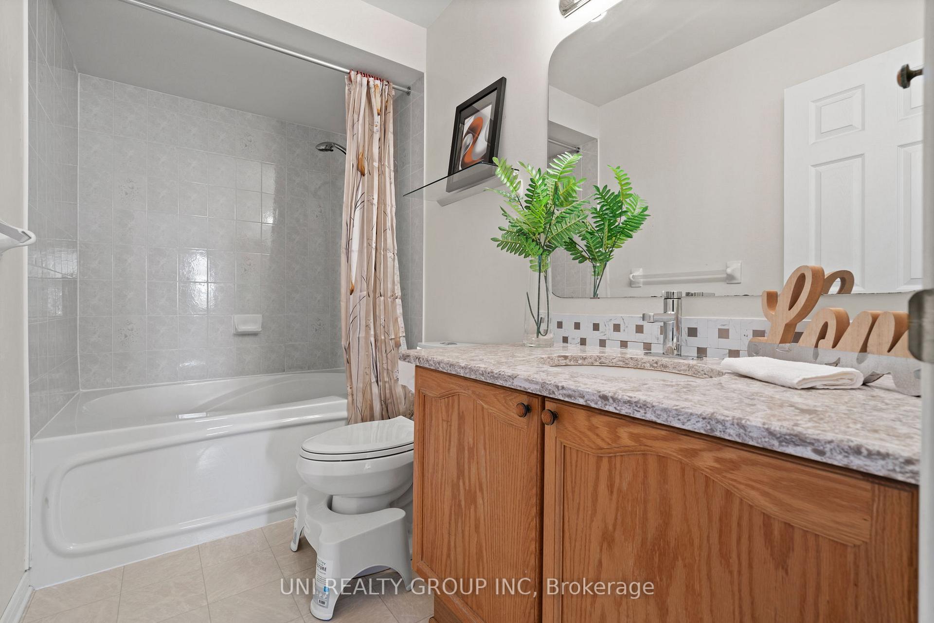 Photo 23 of 1720 Jobin Crescent, Ottawa, Carson Grove — HOMEH