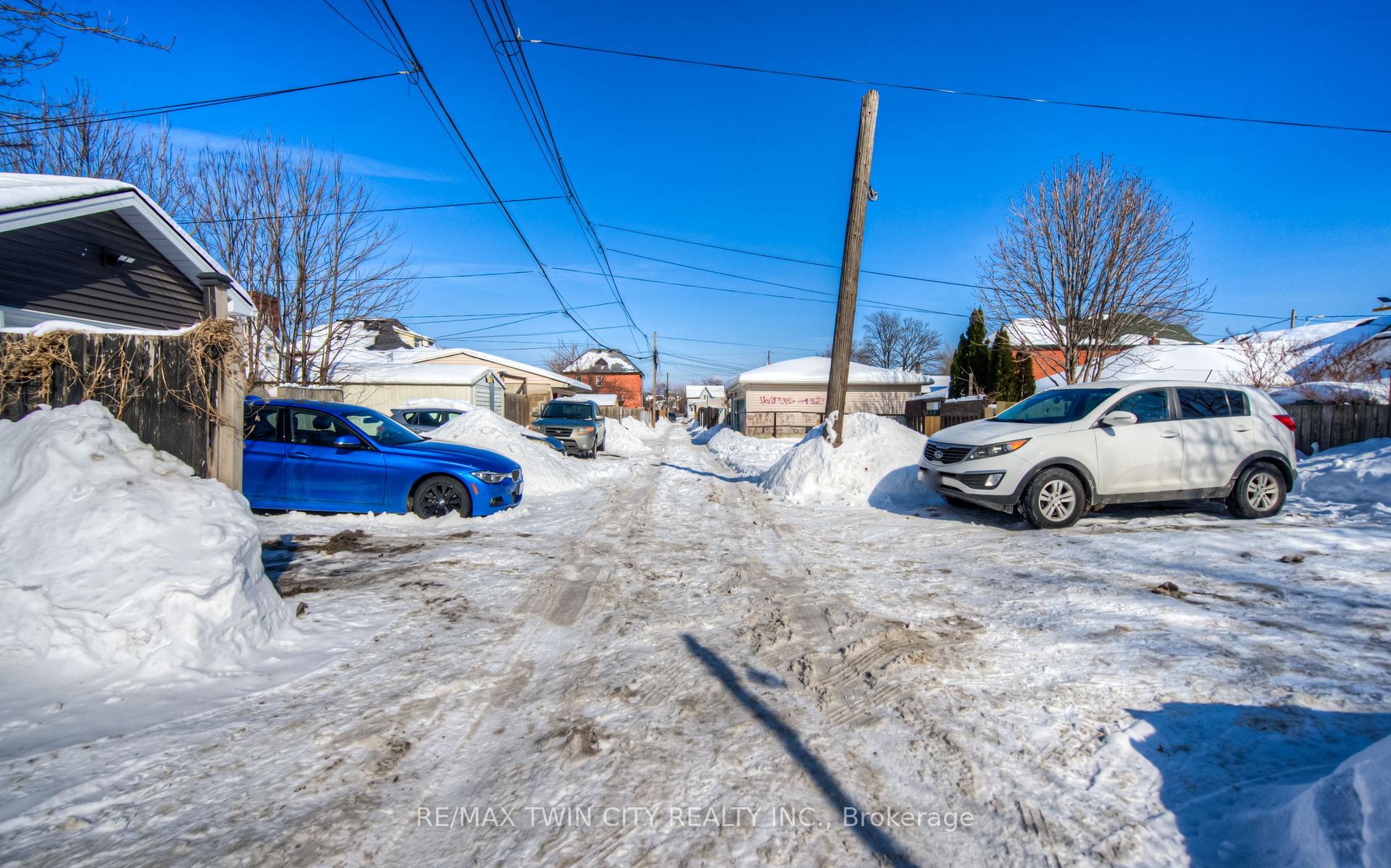 Photo 8 of 45 Tisdale Street N, Hamilton, Landsdale — HOMEH