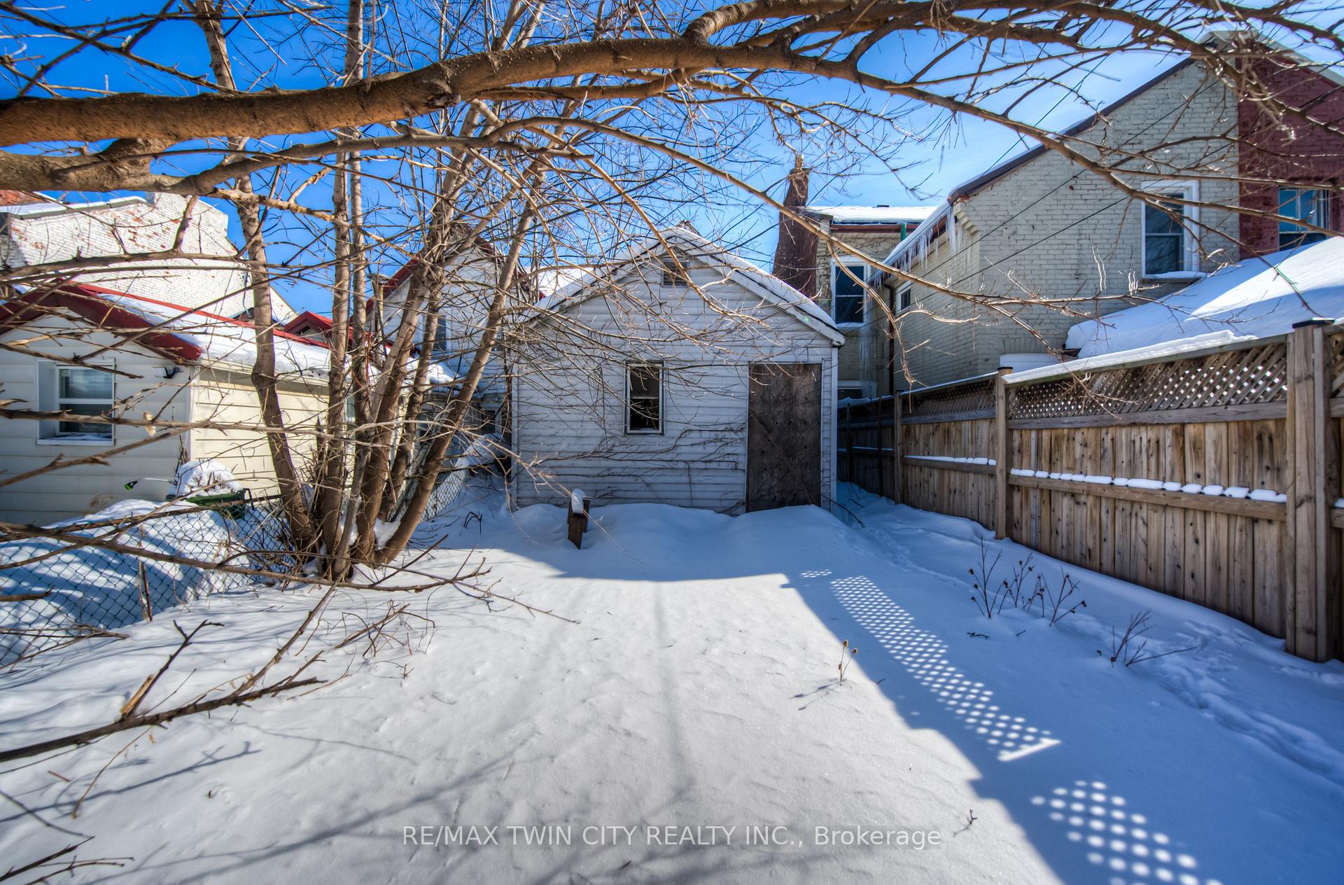 Photo 10 of 45 Tisdale Street N, Hamilton, Landsdale — HOMEH