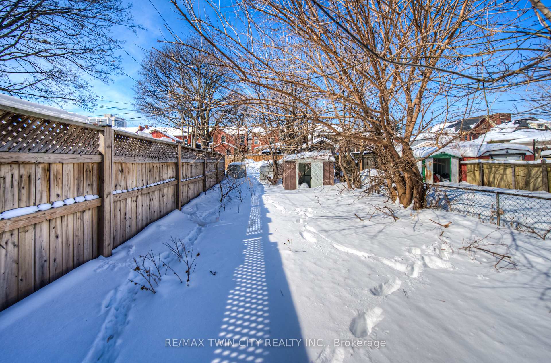 Photo 12 of 45 Tisdale Street N, Hamilton, Landsdale — HOMEH