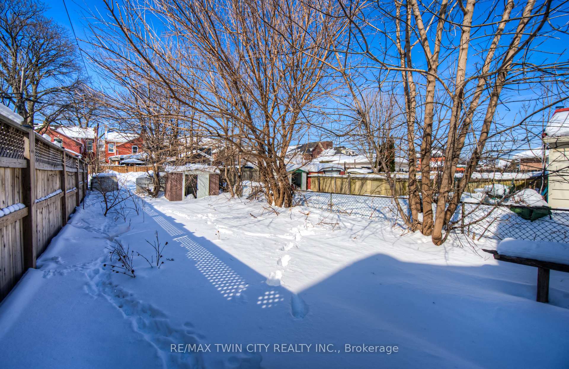 Photo 13 of 45 Tisdale Street N, Hamilton, Landsdale — HOMEH