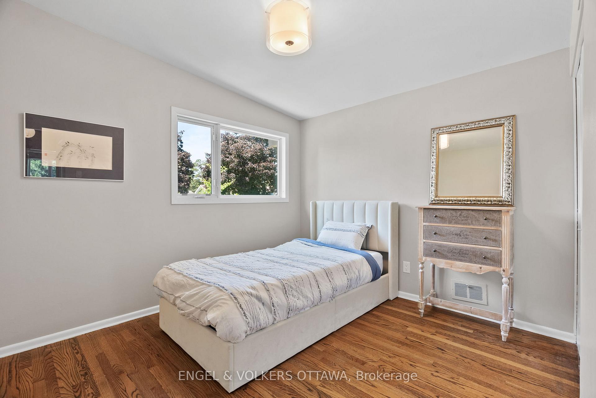 Photo 23 of 1175 Bonnie Crescent, Ottawa, Copeland Park — HOMEH
