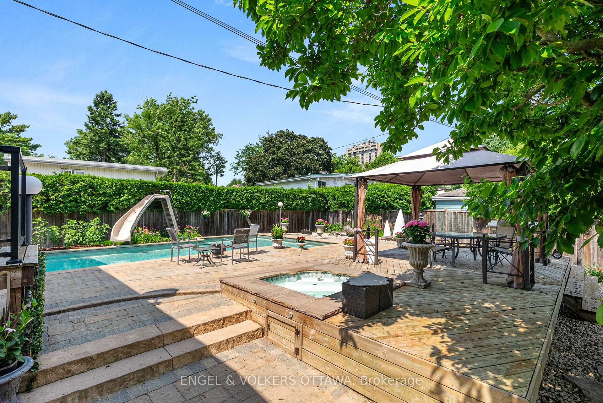 Photo 33 of 1175 Bonnie Crescent, Ottawa, Copeland Park — HOMEH