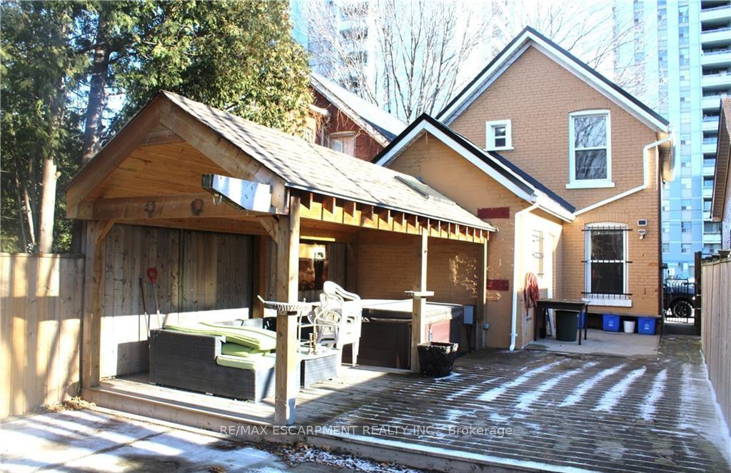 Photo 32 of 29 Oxford Street, Hamilton, Strathcona — HOMEH