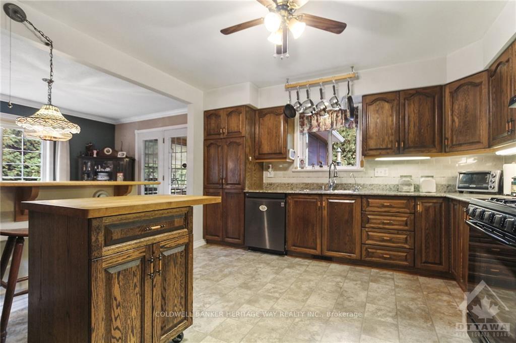 Photo 3 of 254 Northcote Drive, Beckwith, Beckwith Twp — HOMEH