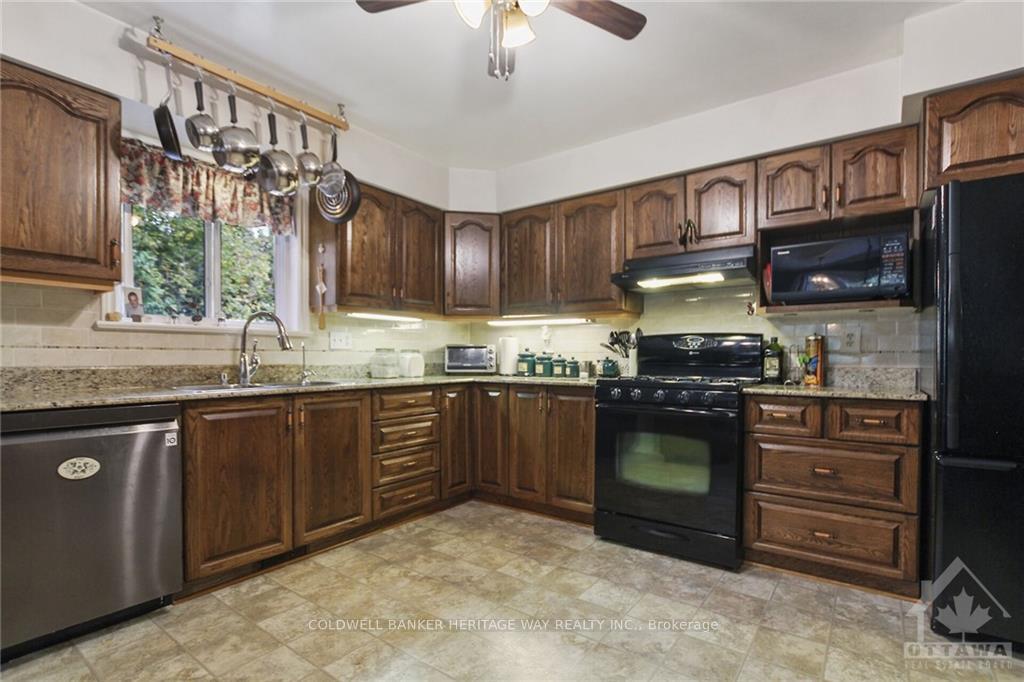 Photo 4 of 254 Northcote Drive, Beckwith, Beckwith Twp — HOMEH
