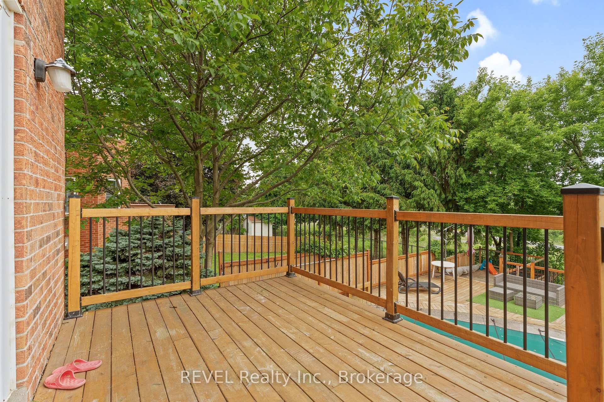 Photo 38 of 48 Barbican Trail, St. Catharines, Burleigh Hill — HOMEH