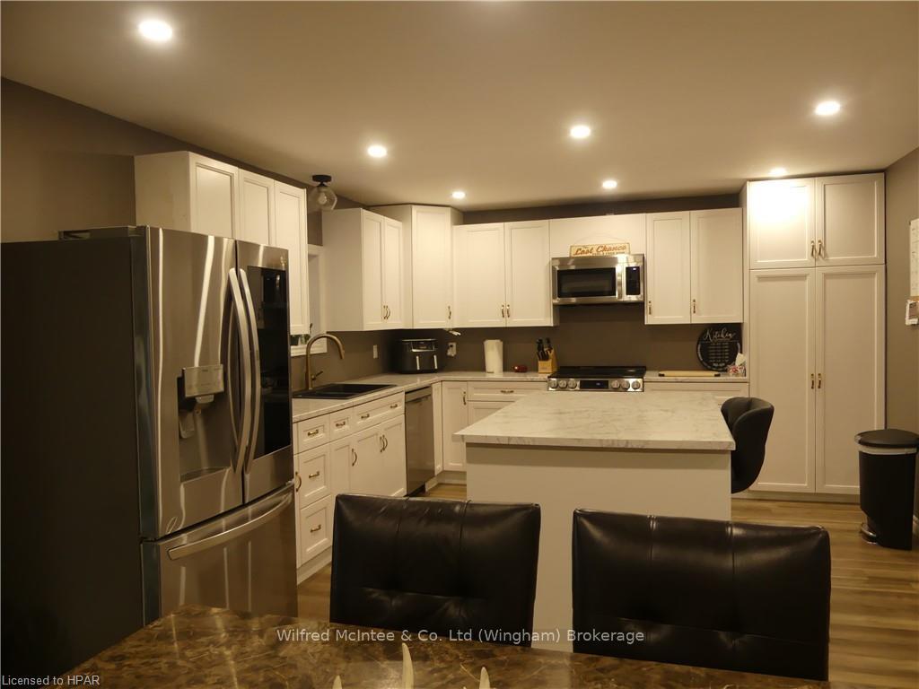 Photo 24 of 40022 Morris Road, Morris Turnberry, Morris — HOMEH