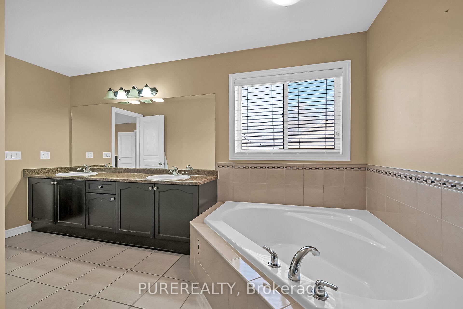 Photo 38 of 21 Alden Street, Hamilton, Rural Glanbrook — HOMEH