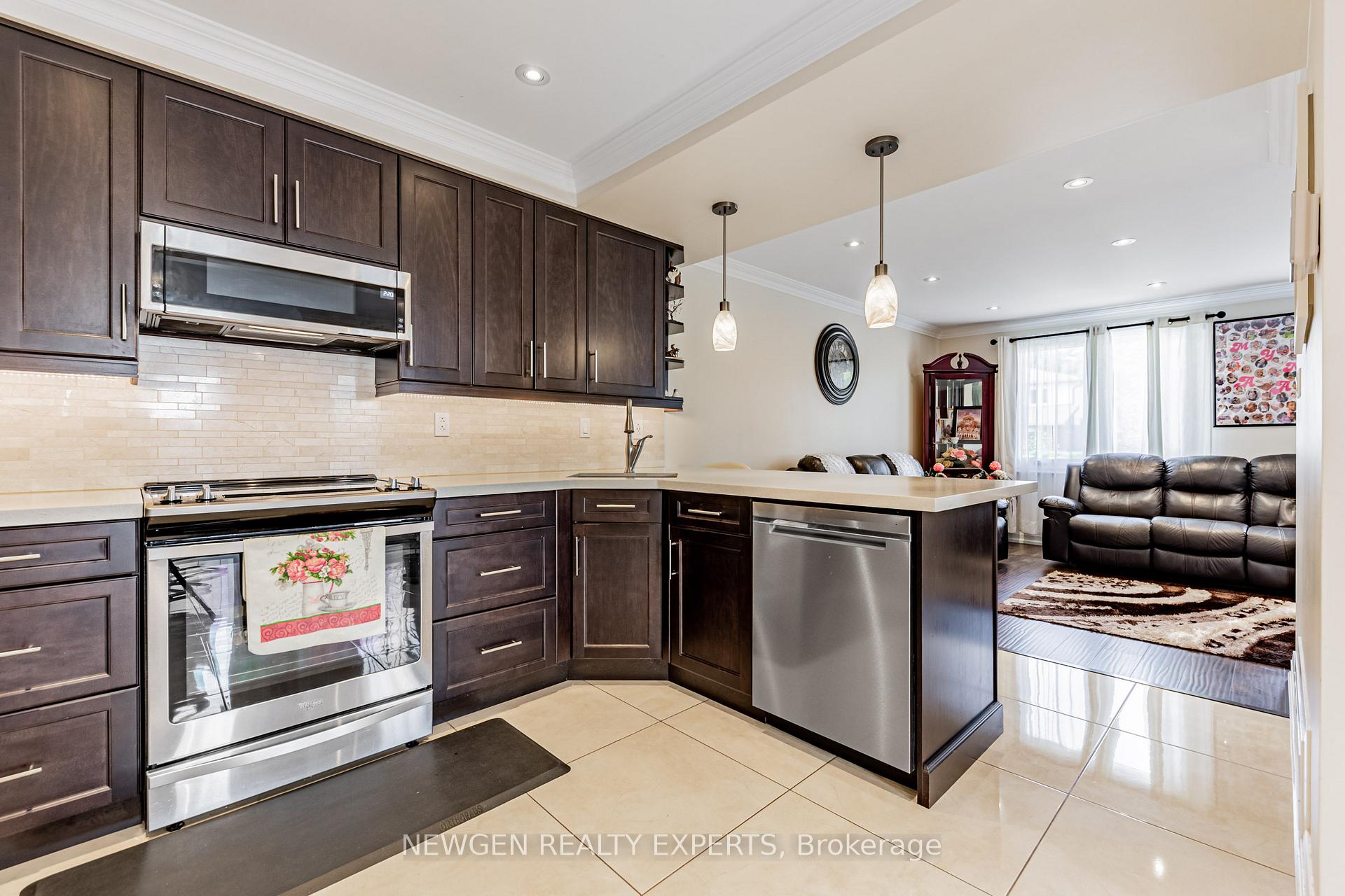Photo 26 of 25 Bruce Beer Drive, Brampton, Madoc — HOMEH