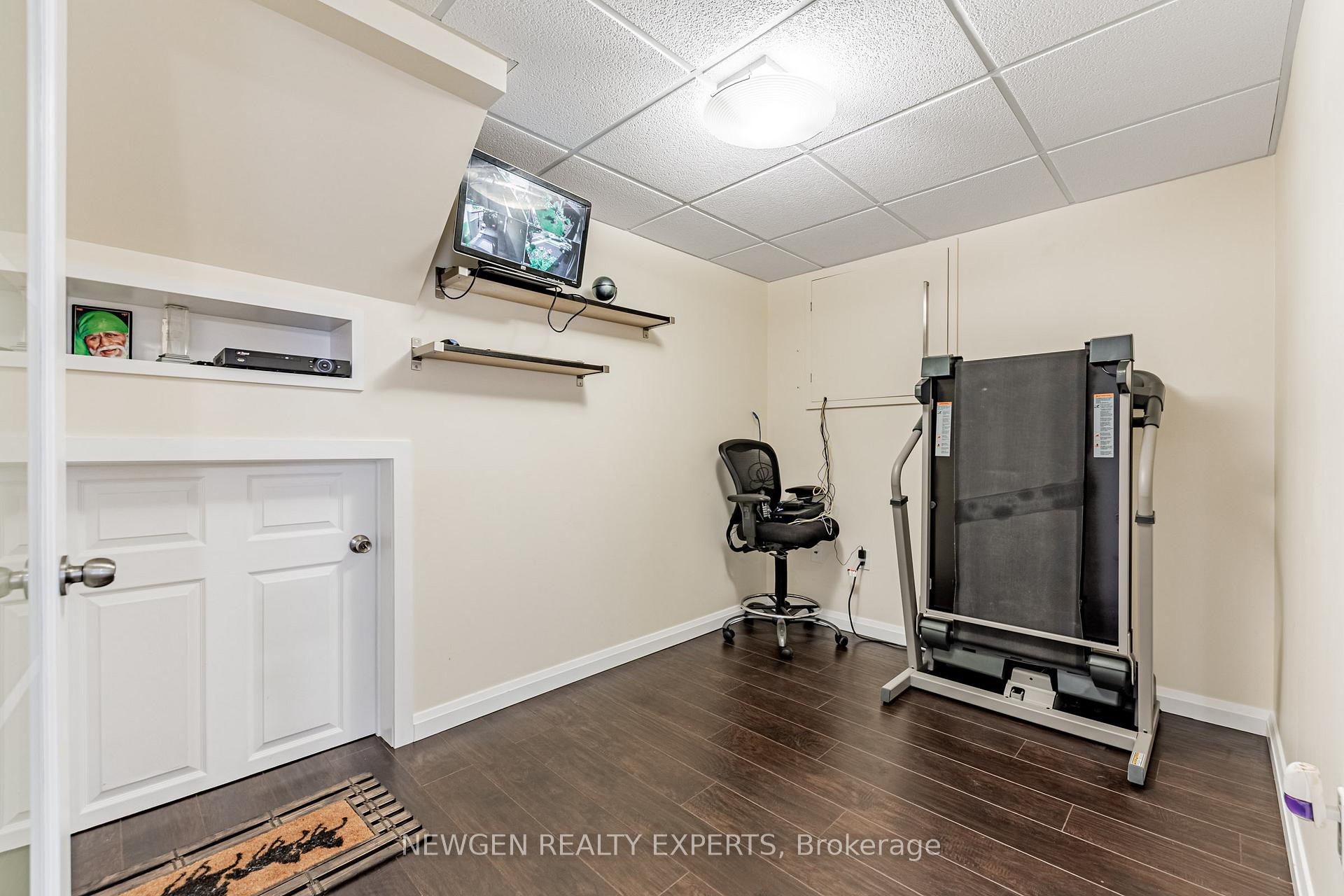Photo 21 of 25 Bruce Beer Drive, Brampton, Madoc — HOMEH
