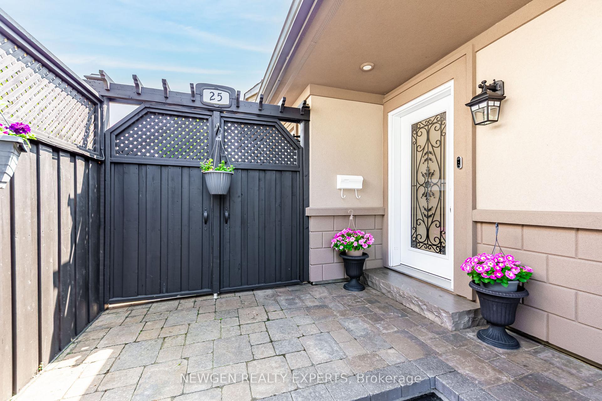 Photo 15 of 25 Bruce Beer Drive, Brampton, Madoc — HOMEH